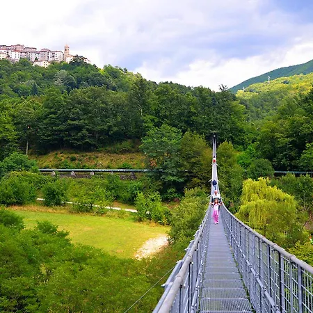 Rustic House In Mountain Surroundings And Views From A Lovely Garden Dom wakacyjny Campo Tizzoro