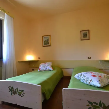 Dom wakacyjny Rustic House In Mountain Surroundings And Views From A Lovely Garden Campo Tizzoro